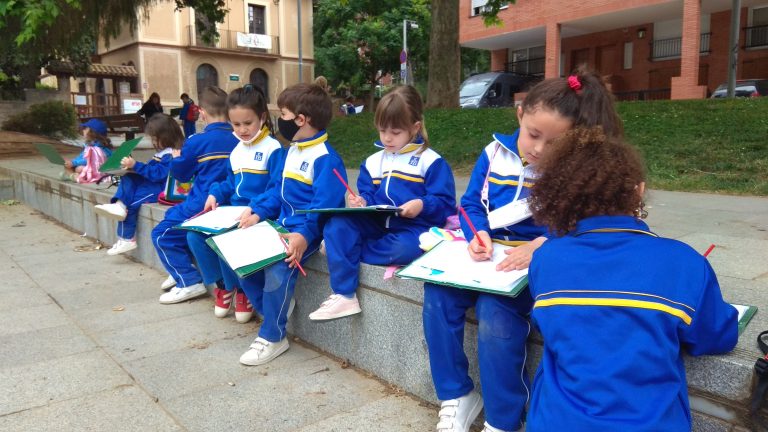 P5 Dibuix al natural a la Plaça St. Ramón