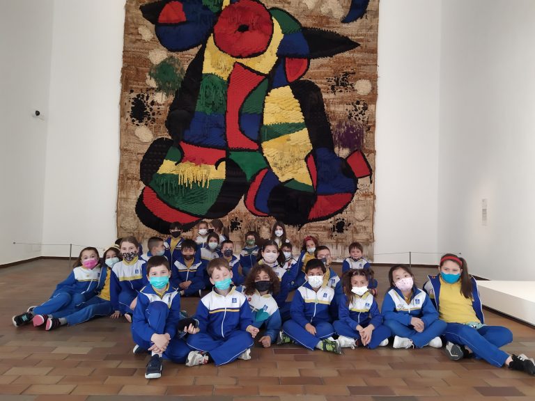 Els nois i noies de 2n hem visitat la Fundació Miró