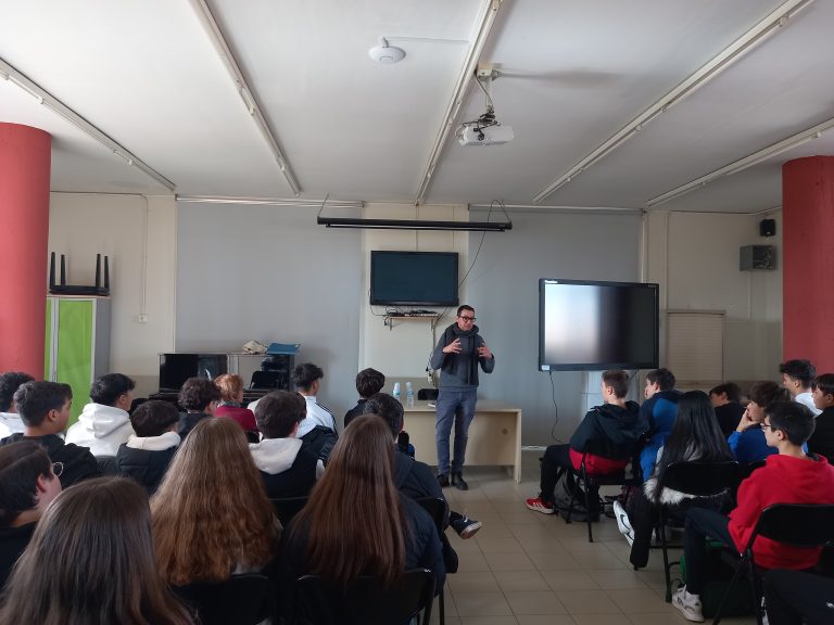 Xerrada Mans Unides 4t d’ESO