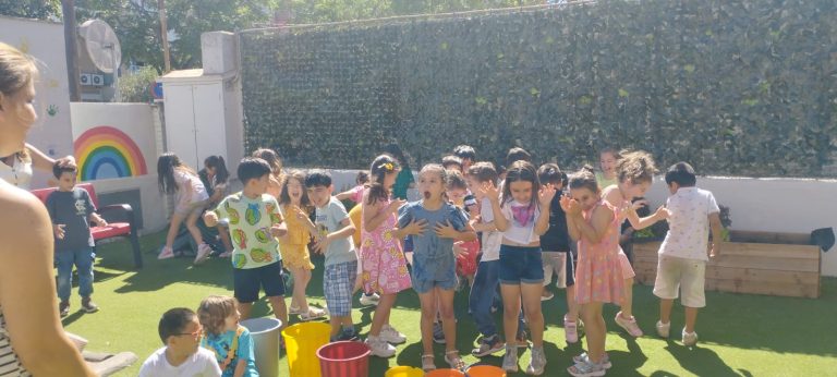 Educació Infantil fem jocs d’aigua
