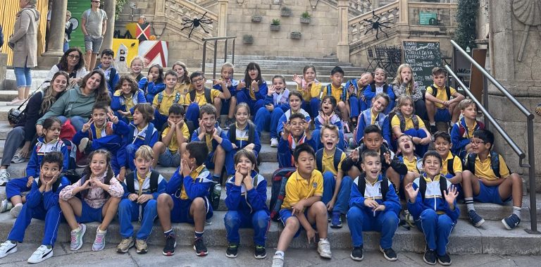 2n de primària visita el Poble Espanyol