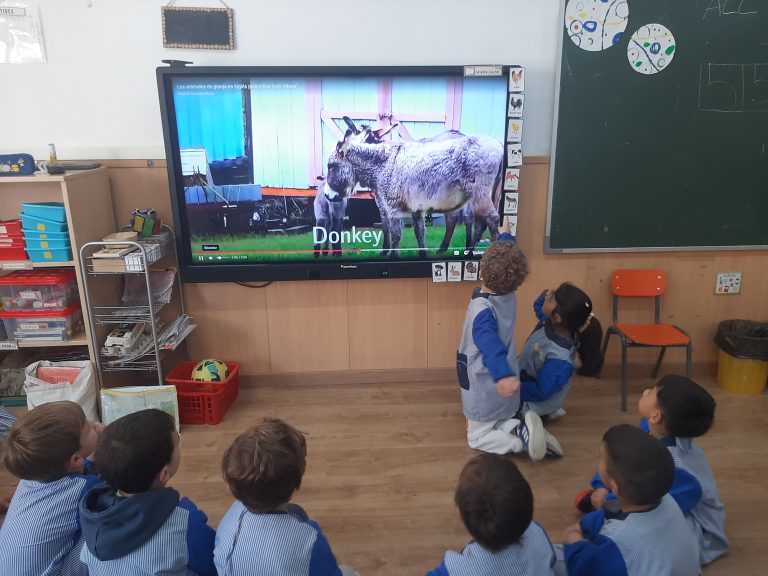 A Ed.Infantil treballem els animals de la granja en anglès