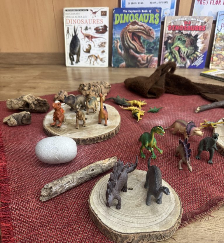 Els dinosaures i la prehistòria a I4