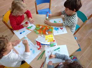 Els Peixos i les Tortugues classifiquem segons el color