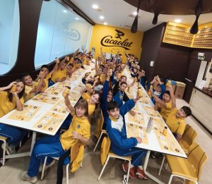 Una sortida ben dolça: els alumnes de 6è visitem la fàbrica de Cacaolat!